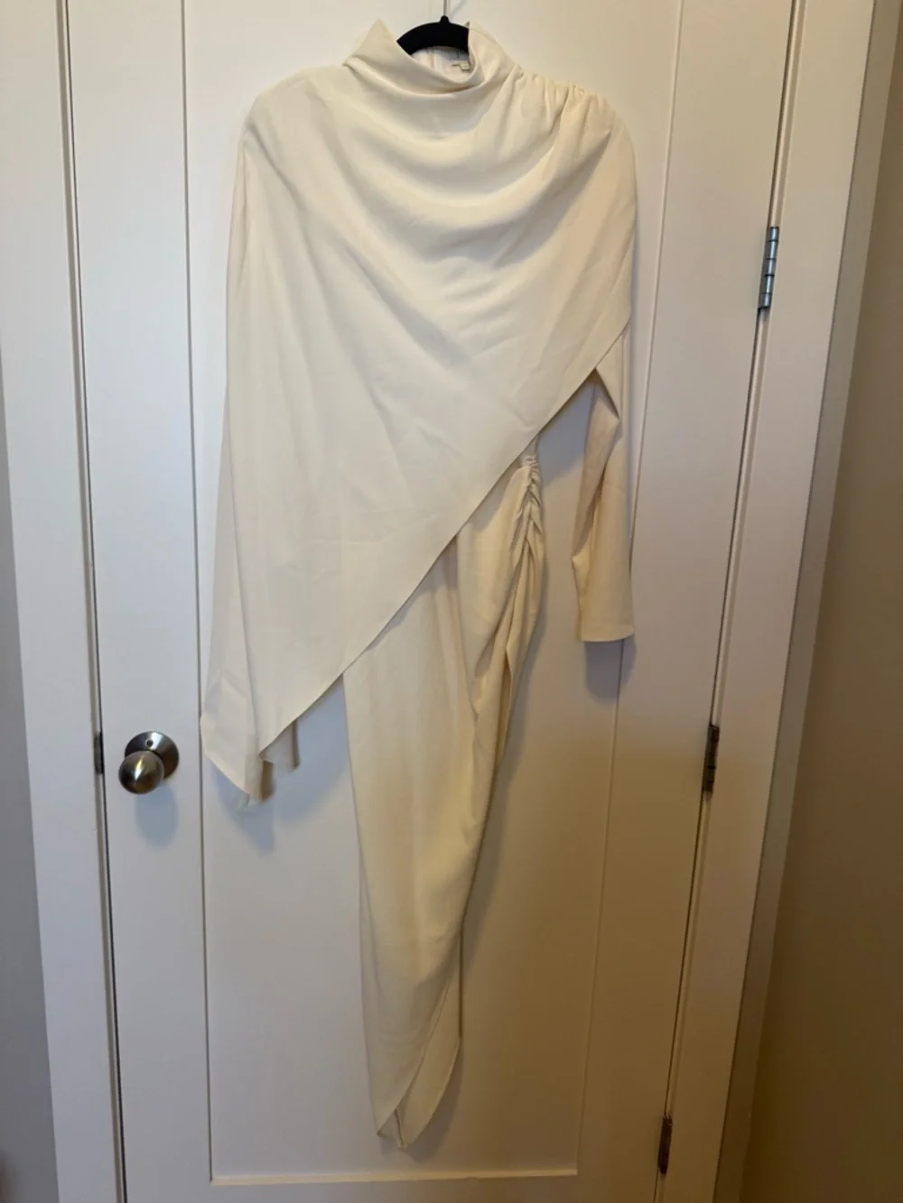 HELSA Women's White The Wilhelmina Cape Top SZ S $399 NEW ! - Picture 6 of 9